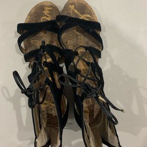 black strappy sandals